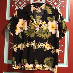 Vintage Women’s Hawaiian Button Down Size L
